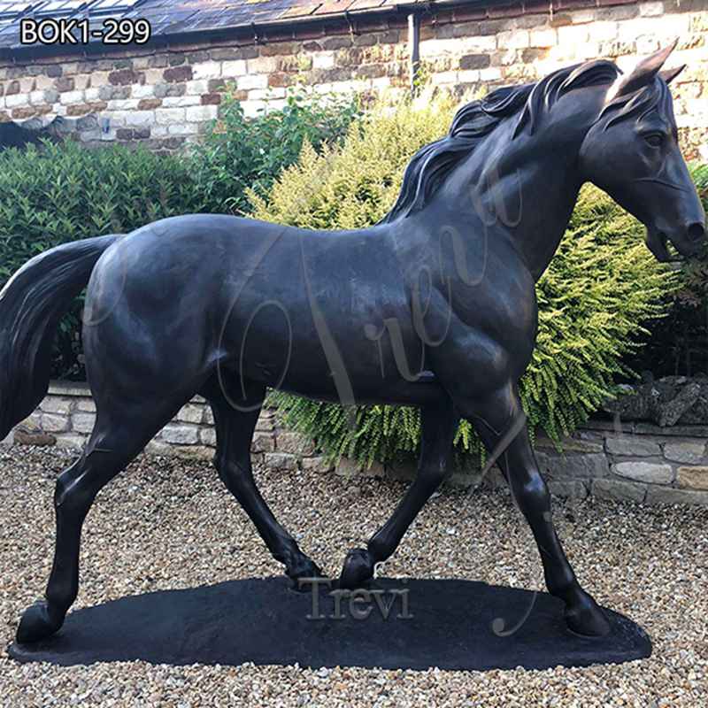 Standing Horses